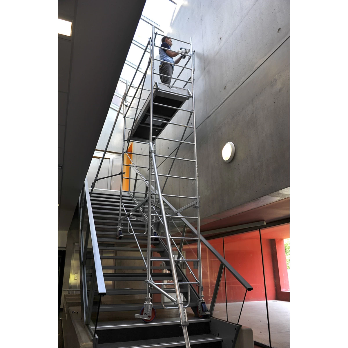 Echafaudage Roulant Acier Rollstar 205 - HT Travail 9,10 M - Duarib 3 Echafaudage Roulant Acier Rollstar 205 - HT Travail 9,10 M - Duarib